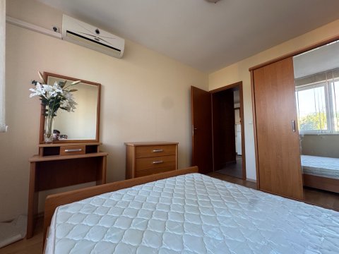 Spacious one-bedroom apartment in the first row to the sea in Privilege Fort Beach, Elenite – 76.92 m²