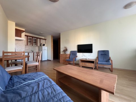Spacious one-bedroom apartment in the first row to the sea in Privilege Fort Beach, Elenite – 76.92 m²
