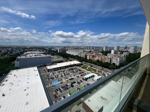 1+1 Central Park + parking