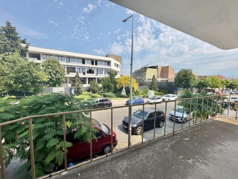 Floor of a house with a garage in the center of Ravda - an excellent investment just a few steps from the sea!