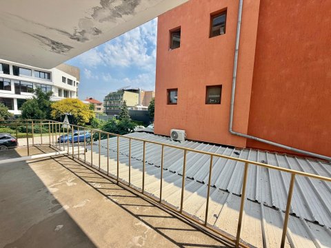 Floor of a house with a garage in the center of Ravda - an excellent investment just a few steps from the sea!
