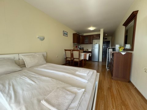 Spacious studio with sea view in Crown Fort Club – Sveti Vlas