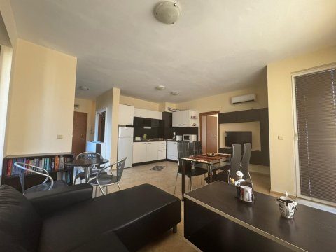 Spacious one-bedroom apartment in Sunny Garden complex, Sunny Beach