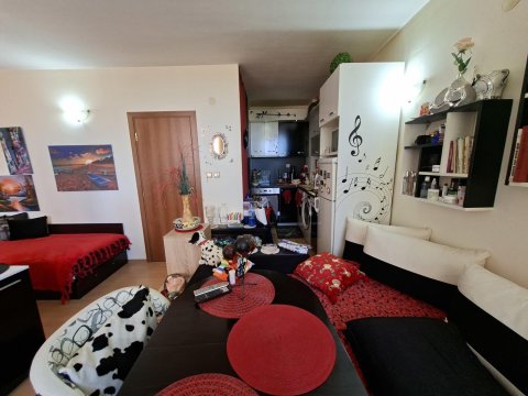 Studio apartment for sale with pool view in Aheloy
