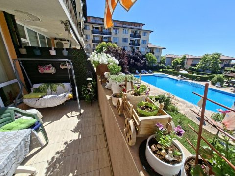Studio apartment for sale with pool view in Aheloy