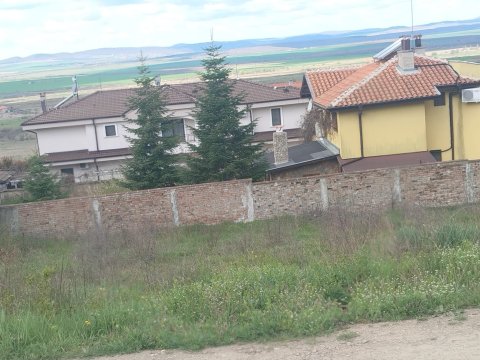 Land with a finished project and building permit in Košarica - perfect investment, ready for action