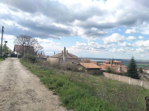 Land with a finished project and building permit in Košarica - perfect investment, ready for action