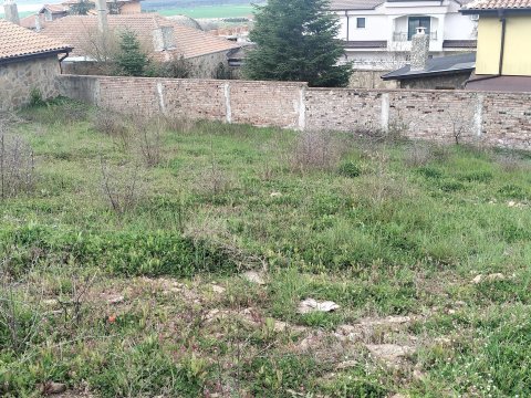 Land with a finished project and building permit in Košarica - perfect investment, ready for action