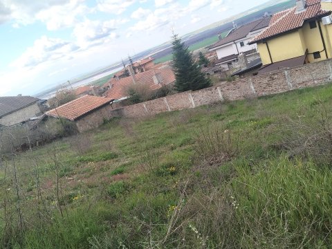 Land with a finished project and building permit in Košarica - perfect investment, ready for action