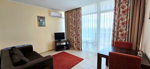 Продается двухкомнатная квартира в районе Sunset Resort, Помори.