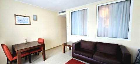 Продается двухкомнатная квартира в районе Sunset Resort, Помори.