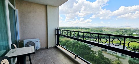 Продается двухкомнатная квартира в районе Sunset Resort, Помори.