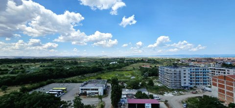 Продается двухкомнатная квартира в районе Sunset Resort, Помори.