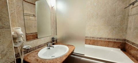 Продается двухкомнатная квартира в районе Sunset Resort, Помори.
