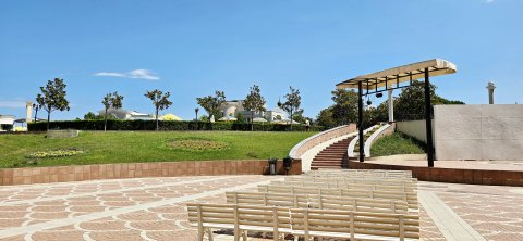 Продается двухкомнатная квартира в районе Sunset Resort, Помори.
