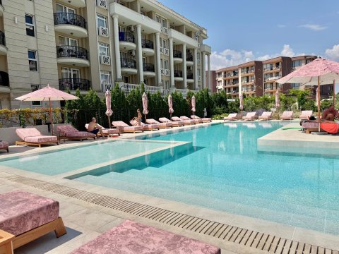 Flat 3 rooms 87 m², Bulgaria