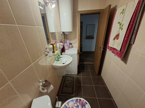 I'm selling a 2-room apartment in Aheloy at a bargain price!