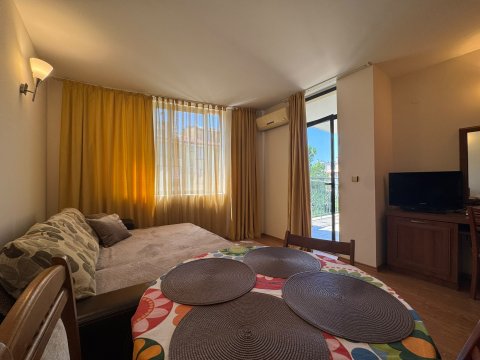One-room apartment with south-facing orientation in the Avalon complex – Sunny Beach