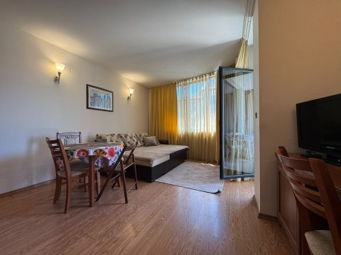 One-room apartment with south-facing orientation in the Avalon complex – Sunny Beach