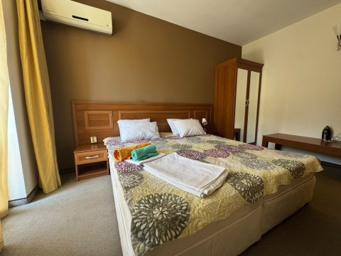 One-room apartment with south-facing orientation in the Avalon complex – Sunny Beach