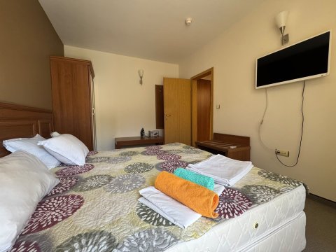 One-room apartment with south-facing orientation in the Avalon complex – Sunny Beach