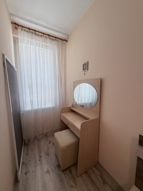 Beautiful one-room apartment in Pomorie in an excellent location
