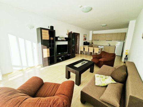 Spacious two-room apartment in the first row on the beach in Byala – 148 m² with panoramic terrace