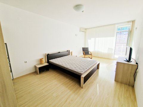 Spacious two-room apartment in the first row on the beach in Byala – 148 m² with panoramic terrace