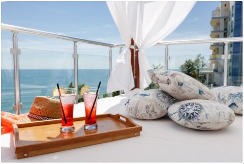 Spacious two-room apartment in the first row on the beach in Byala – 148 m² with panoramic terrace