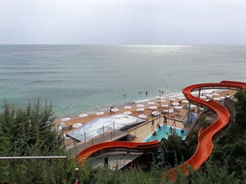 Spacious two-room apartment in the first row on the beach in Byala – 148 m² with panoramic terrace
