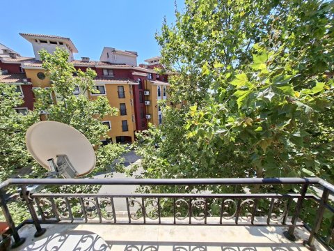 For sale: 2-room apartment on the seafront in Aheloy!