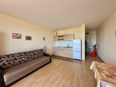 We offer a studio in a prime location in Ravda!