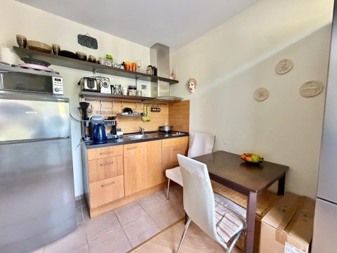Spacious studio in Sveti Vlas – in the middle of the forest, with mountain views!