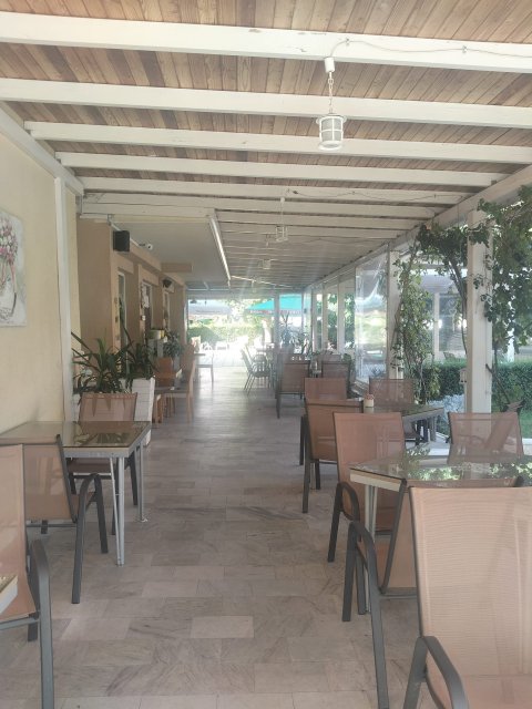 Great one-room apartment in the Hotel Karlovo, prime location