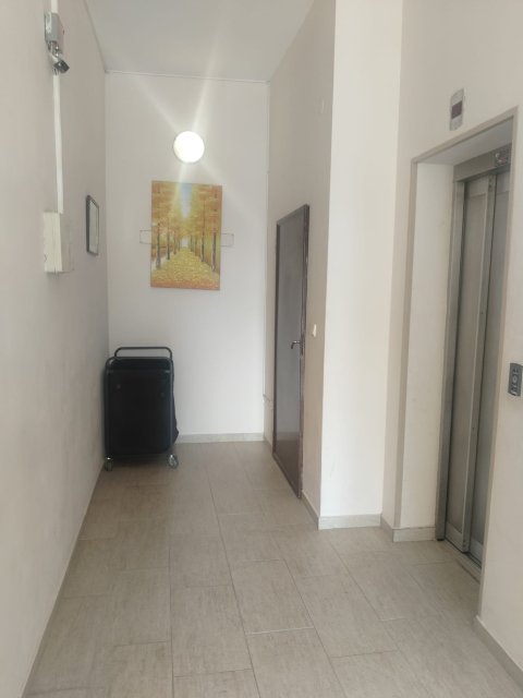 Great one-room apartment in the Hotel Karlovo, prime location