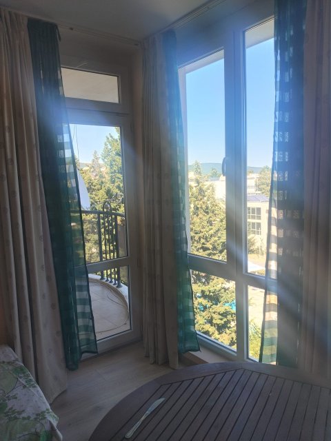 Great one-room apartment in the Hotel Karlovo, prime location