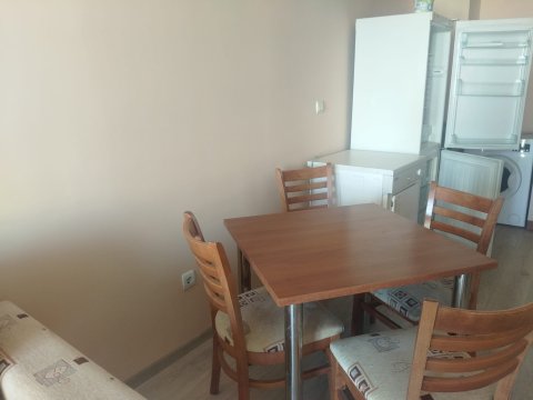 Great one-room apartment in the Hotel Karlovo, prime location