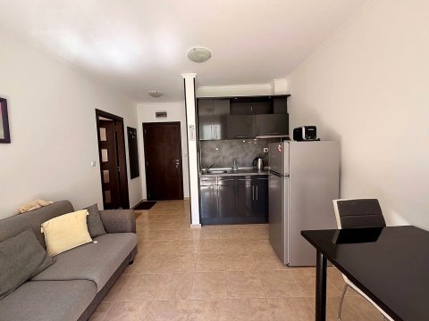 One-room apartment in Ravda – 100 m from the beach