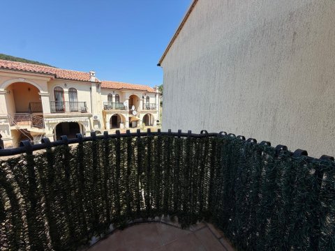One-room apartment in Elenite!