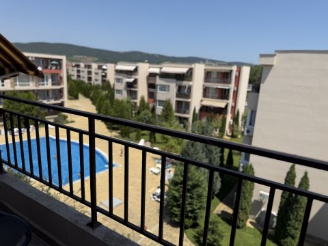 Spacious one-bedroom apartment with mountain views in the Holiday Fort Club complex, Sunny Beach