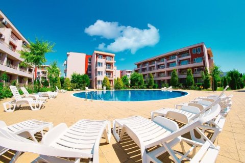 Spacious one-bedroom apartment with mountain views in the Holiday Fort Club complex, Sunny Beach