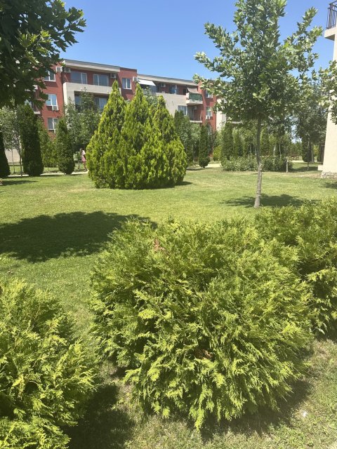 Spacious one-bedroom apartment with mountain views in the Holiday Fort Club complex, Sunny Beach