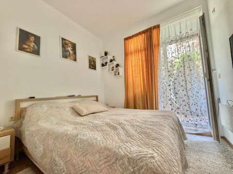 One-room apartment in the center of Ravda