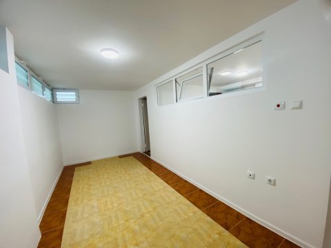 Affordable one-room apartment with no additional costs, 300 meters from the beach.