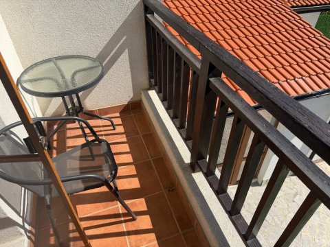 House with private pool and private garden in Floral Meadows – part of the Vineyards Resort, Kableshkovo