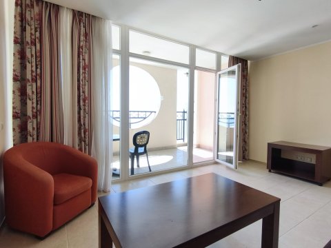 100% sea view at the SUNSET RESORT, Pomorie in the Sigma building | First row to the sea |