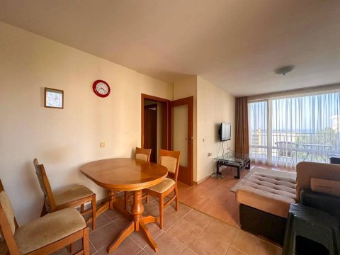 One-bedroom apartment in Crown Fort