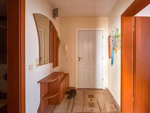 One-bedroom apartment in Crown Fort