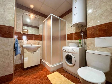 One-bedroom apartment in Crown Fort