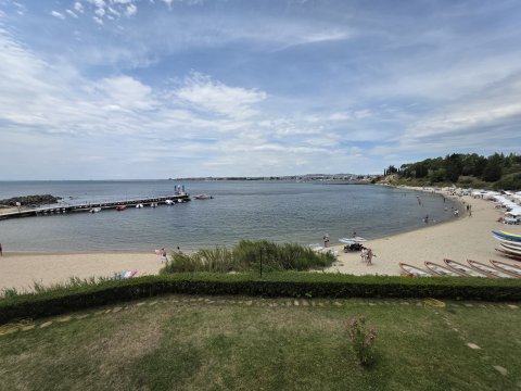One-room apartment in Nessebar with sea view in the first row!
